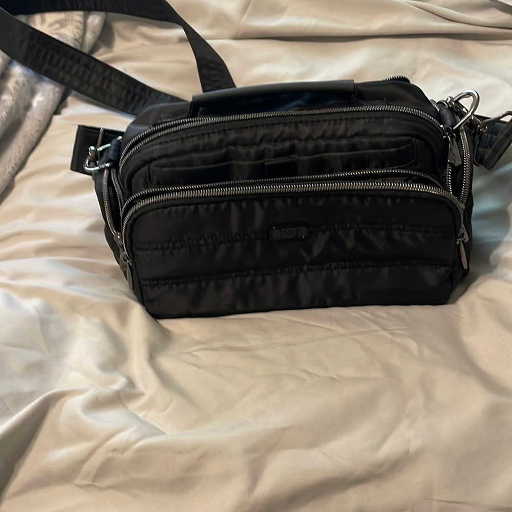 Lug Trolley cb crossbody, black 5 pockets and the main compartment, top handle